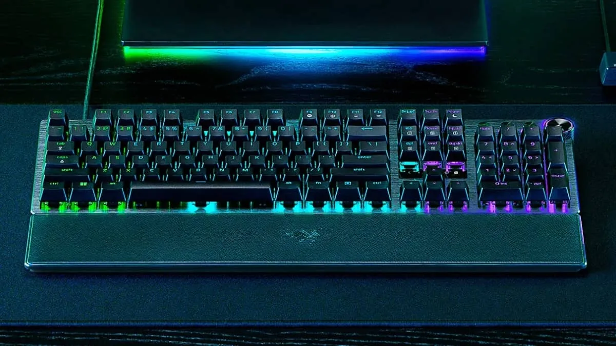 Razer Huntsman V3 Pro TKL キーボードのレビュー: 最もハードコアなゲーマーにとっては、あらゆる高価な価値があります