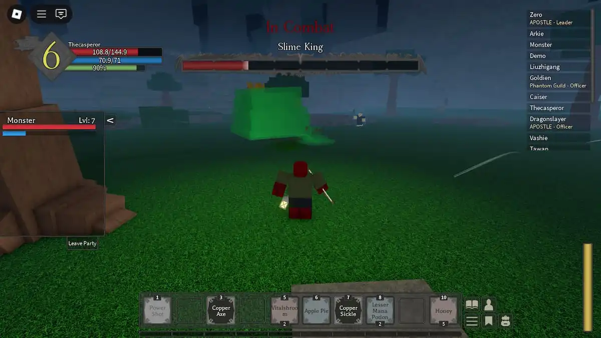 Picture showing player fighting the Sime King in Rune Slayer.